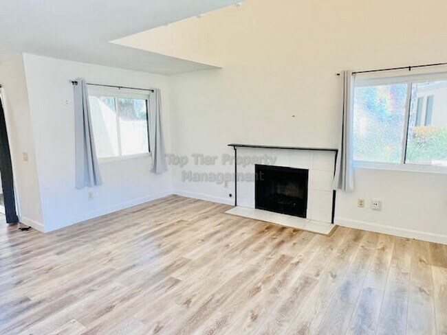Building Photo - **DISCOUNTED DEPOSIT** Beautifully Upgrade...