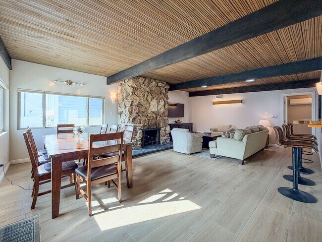 Foto del edificio - 1327D | The Sea Bum Sanctuary | Monthly Fu...