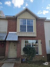 Building Photo - 110 Edgefield Rd