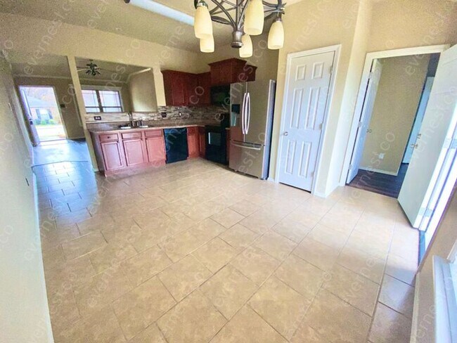 Building Photo - 14920 Parkway Meadows Dr