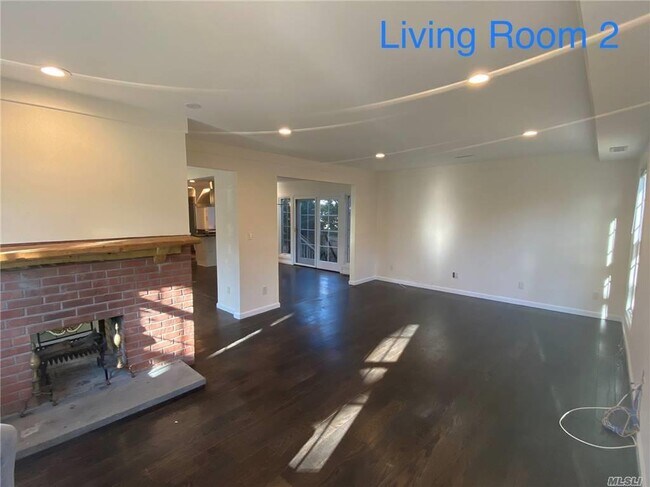 Foto del edificio - 17 Knollwood Rd E