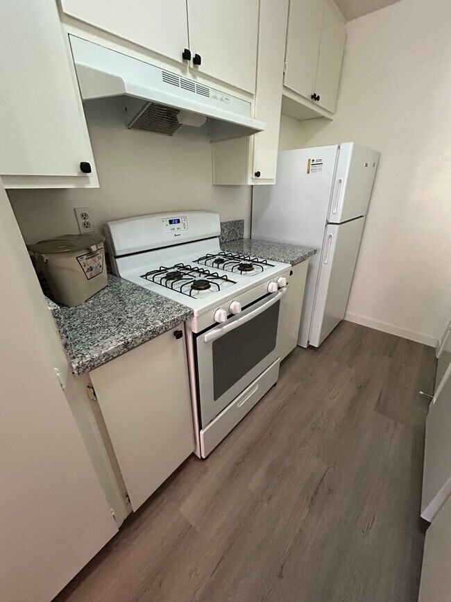 Foto del edificio - REDUCED!!!