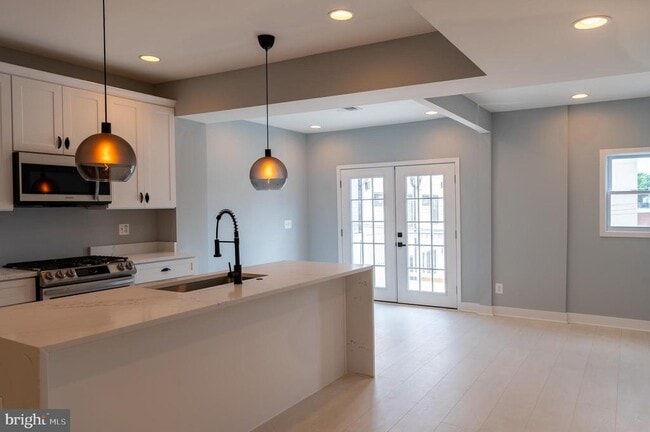 Foto del edificio - 706 Longfellow St NW