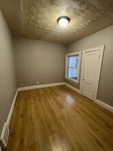 Building Photo - 3362 E 145th St