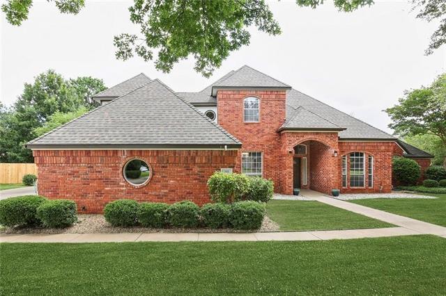 Building Photo - 305 Sterling Ct
