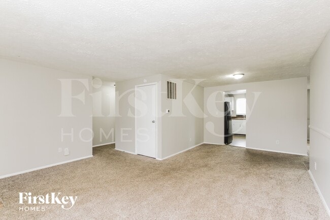 Building Photo - 5901 Pemberly Dr