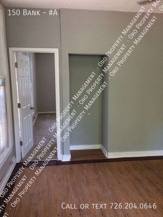 Photo - 150 Bank-#A Apartment