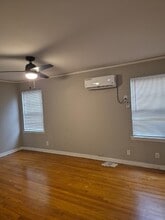 Building Photo - 4714 Oakshire Dr