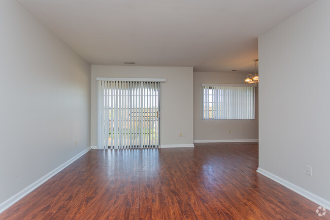 1BR, 1BA - Meadowbrook Apartments