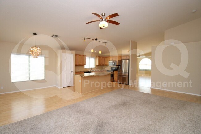 Foto del edificio - 4486 E Meadow Land Dr