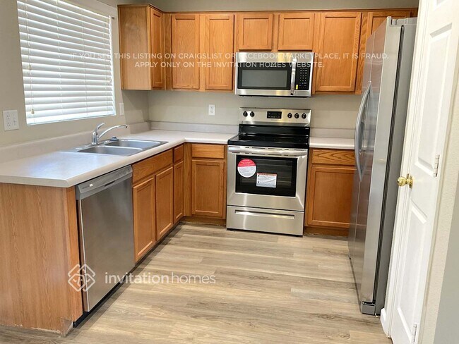 Foto del edificio - 10910 E Wier Ave