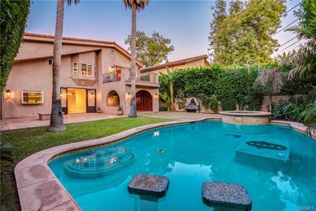 back yard - 15228 Hartsook St