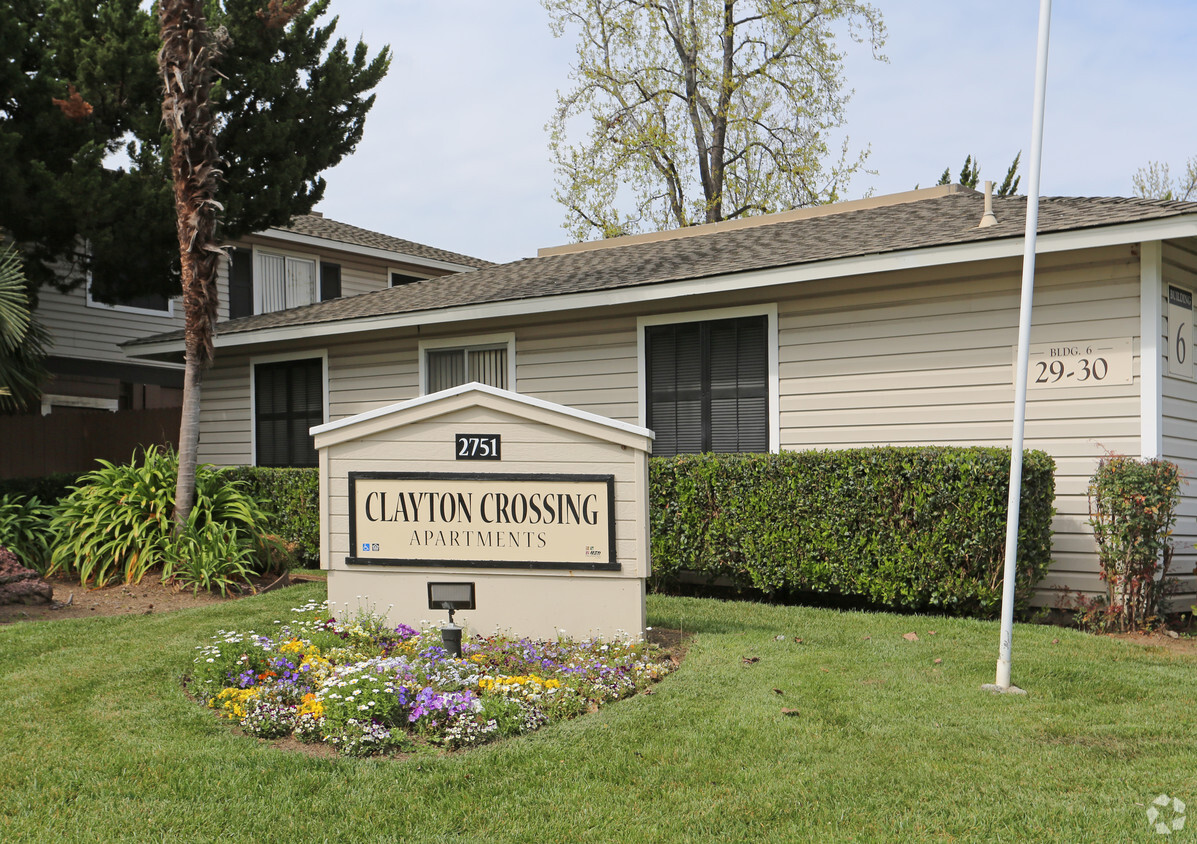 Foto principal - Clayton Crossing Apartments