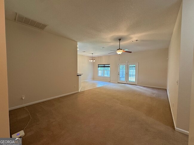 Building Photo - 607 Victorias Cir