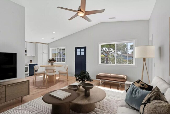 Foto del edificio - 1304 Basswood Ave