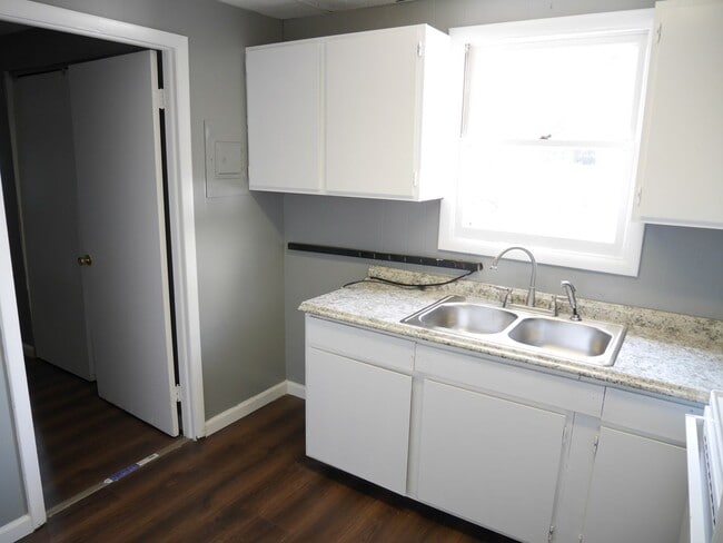 Building Photo - 1154SUA