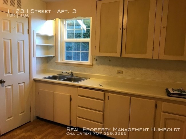 Building Photo - 1123 I St