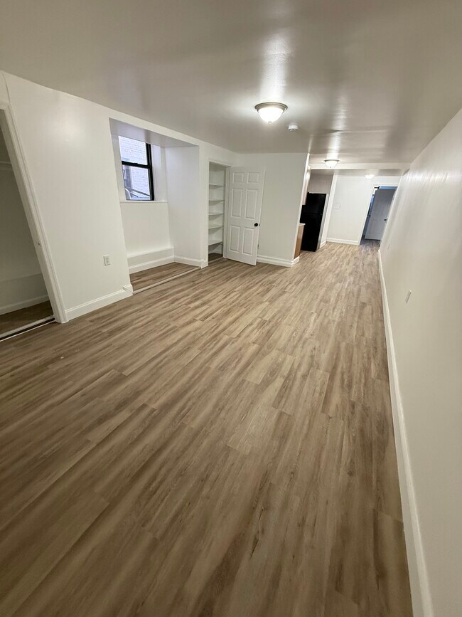 Foto del edificio - 200 Glenwood Ave
