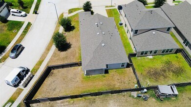 Building Photo - 4802 Greenfield Springs Ln