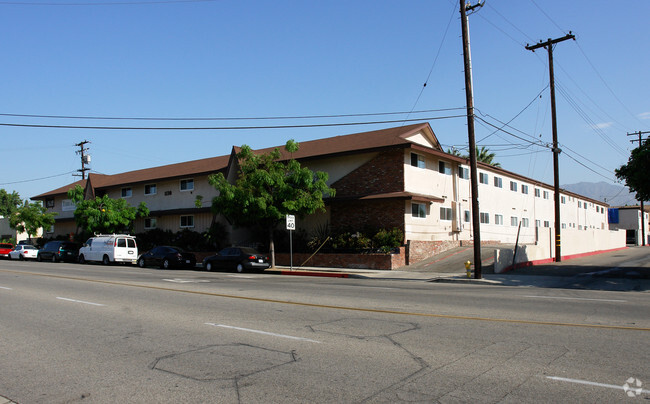 Building Photo - Summit Place Apartments