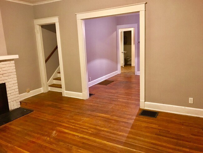 Building Photo - 62 Lathrop Ave