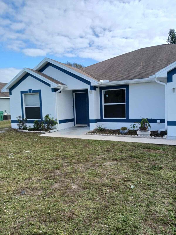 559 NW Twylite Terrace, Port Saint Lucie, FL 34983 House Rental in