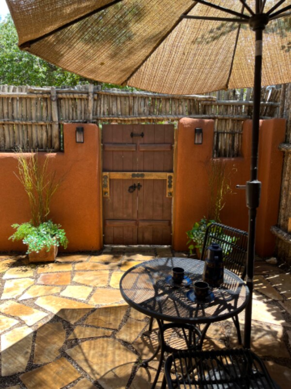 Primary Photo - 6 Espinoza Rd