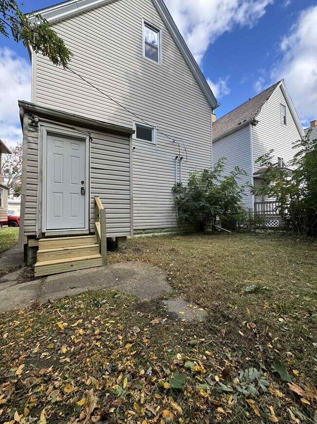 Foto del edificio - 3733 Newark Ave