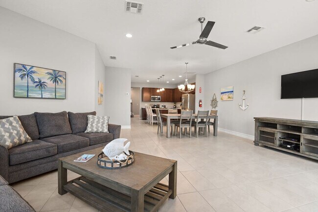 Building Photo - 132 Mediterranean Way