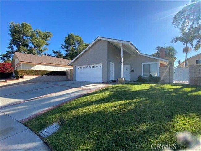 Building Photo - Irvine Home