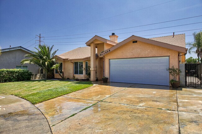 Foto del edificio - Beautiful 3 Bedroom Sylmar Home