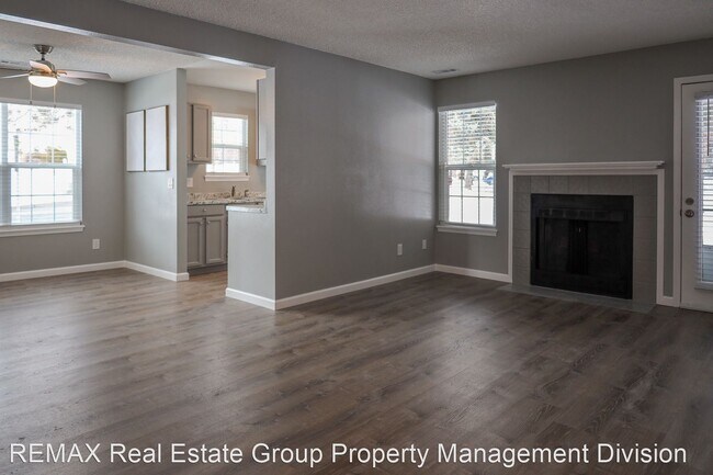 Foto del edificio - 2 br, 2 bath House - 2025 Palm Dr.