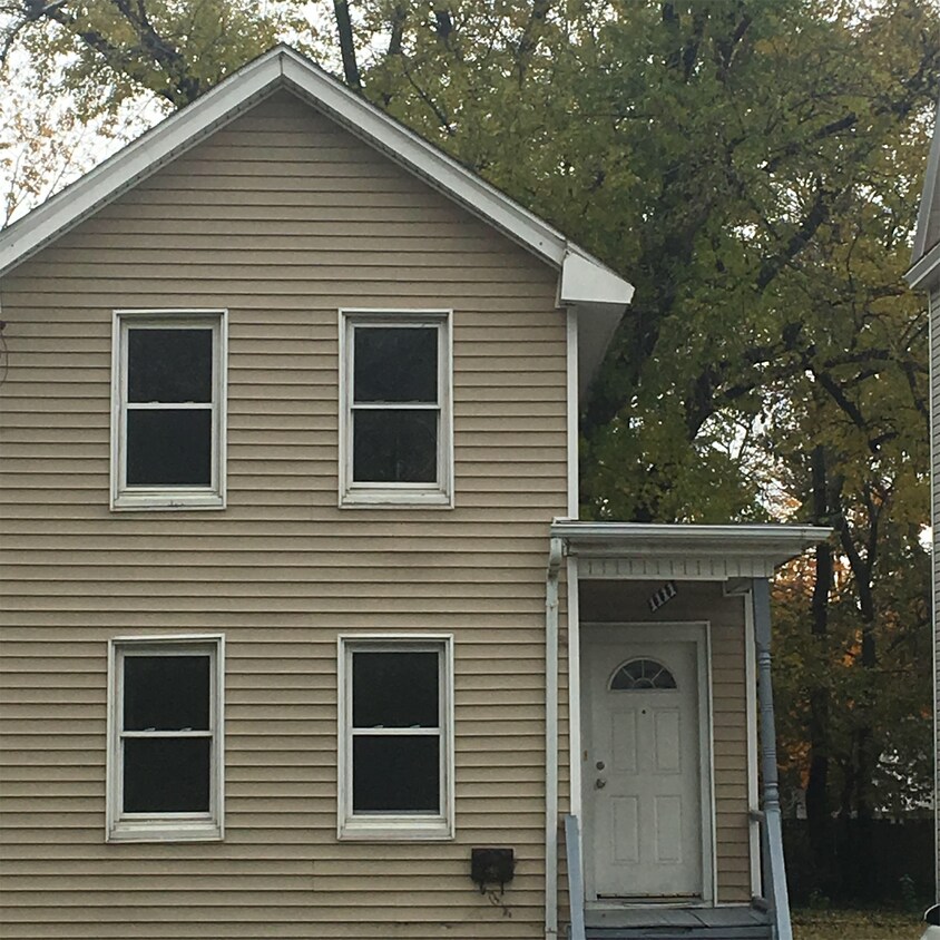 Primary Photo - 1111 N Sheridan Rd