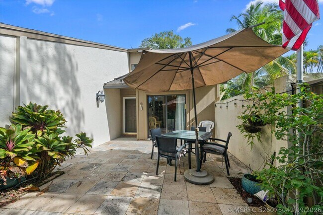 Building Photo - 12659 Shady Pines Ct