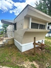 Building Photo - 2 Talmar Ln