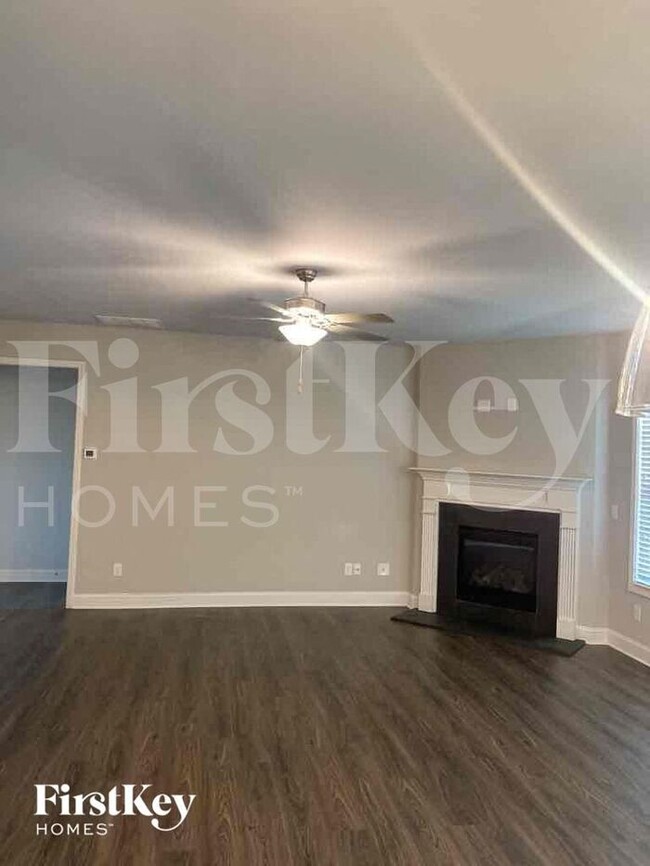 Building Photo - 4427 Rockrose Green Way