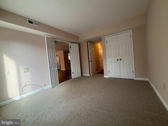 Foto del edificio - 303 Mountainview Dr