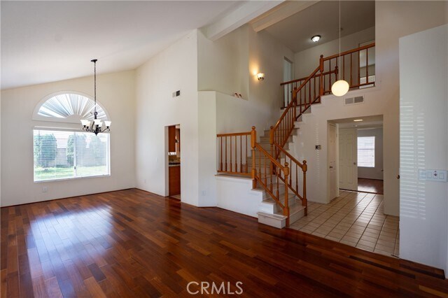 Building Photo - 705 Bowcreek Dr