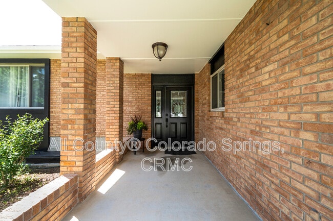 Building Photo - 4880 Granby Cir