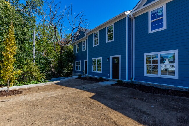 Photo - 518 S Main St Townhome