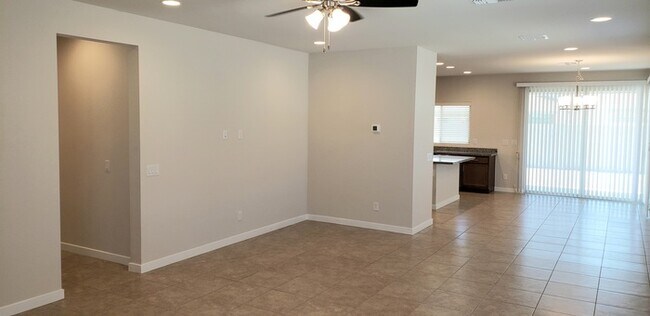 Foto del edificio - NEW Costa Verde upgraded home in Mountain View Ranch