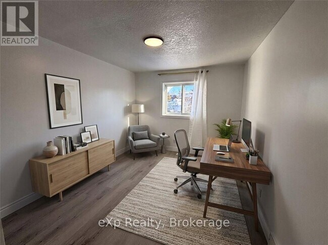 Photo du bâtiment - 303 Bankside Dr