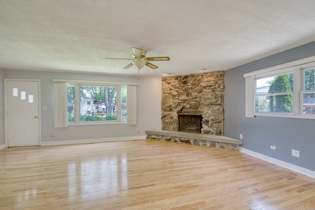 Building Photo - 588 Maple Dr