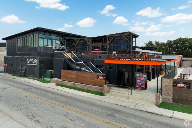Smoke Skybar in Dignowity Hill offers an amazing selection of BBQ and entertainment.
