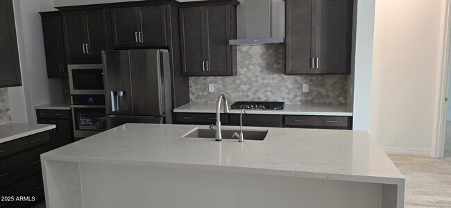 Building Photo - 22638 E Saddle Way