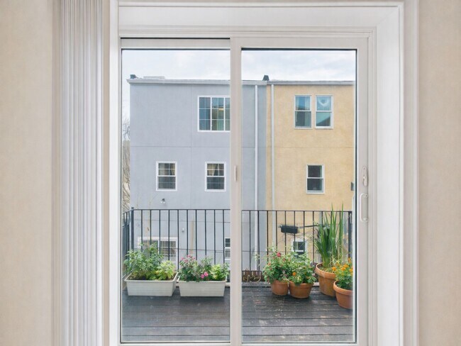 Foto del edificio - 2818 Poplar St