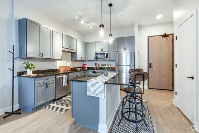 1BR, 1BA - 865SF - The Isaac Apartments