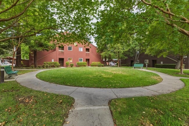 Building Photo - 1144 Yarwood Ct