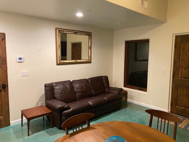 Foto del edificio - 20277 Elfin Vista Ln