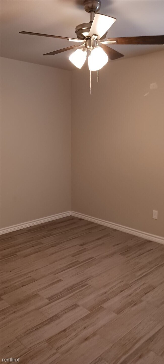 Foto del edificio - 2 br, 2 bath Duplex - 2611 Leroy Lane A